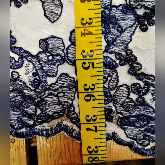 ELIZA J Navy Blue / White Embroidered Lace Formal Sleeveless Lined Dress Size 4P - Picture 10 of 14